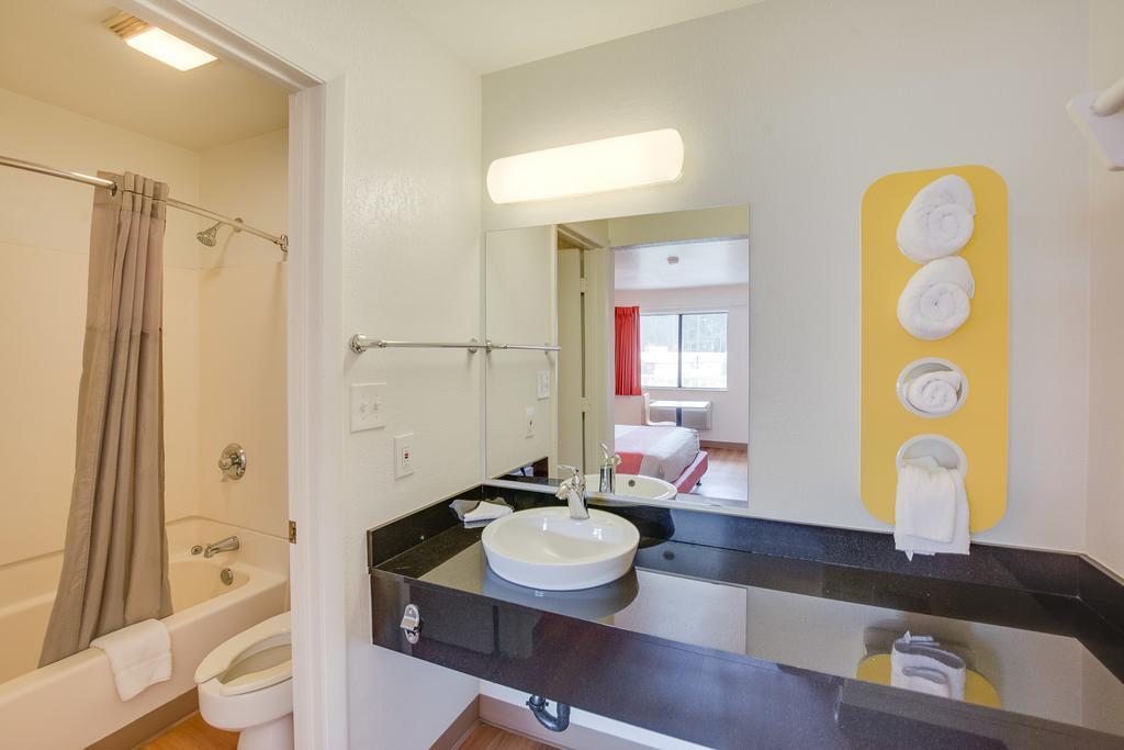 Motel 6-Columbus, Oh - West المظهر الخارجي الصورة
