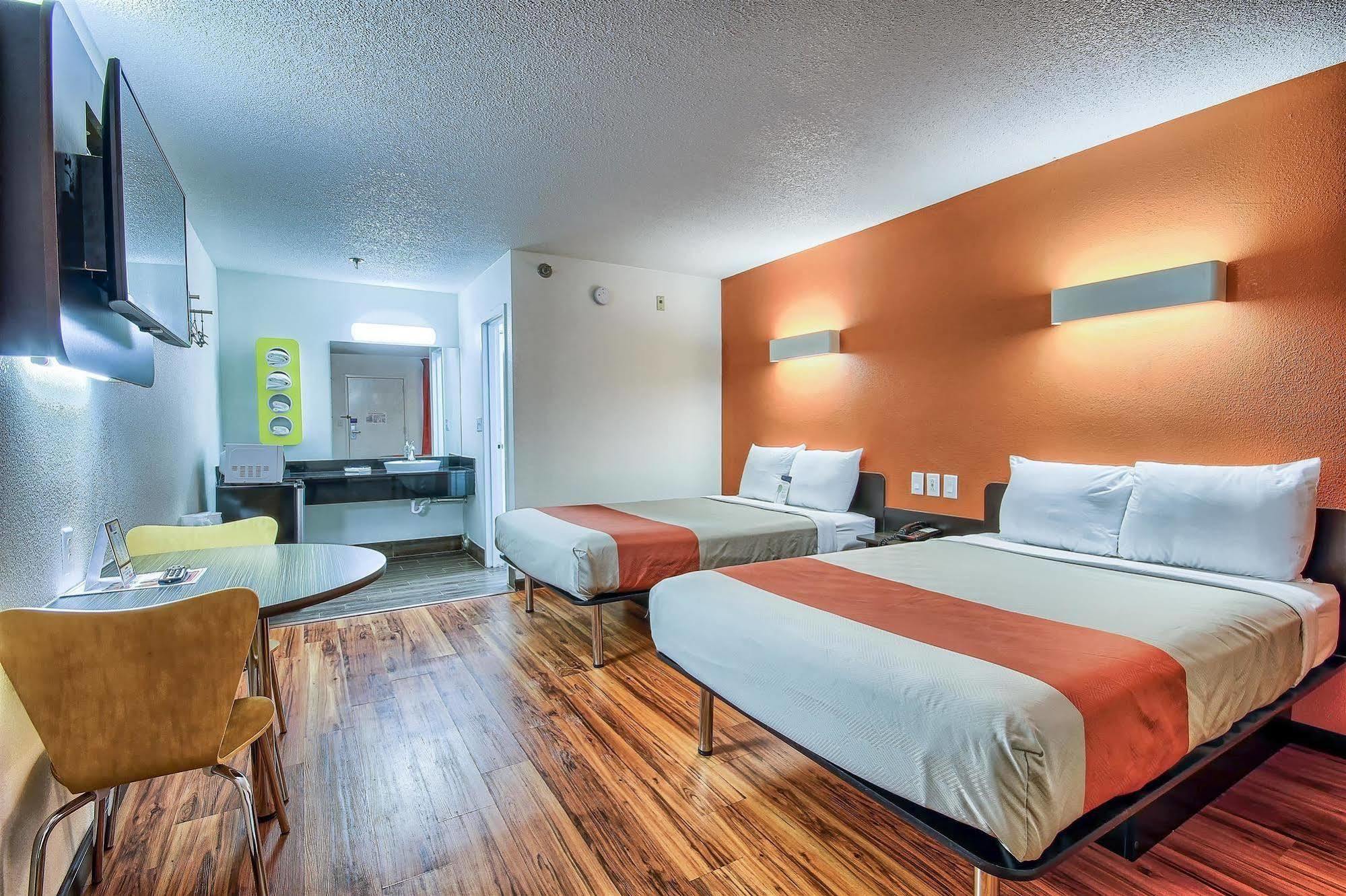 Motel 6-Columbus, Oh - West المظهر الخارجي الصورة