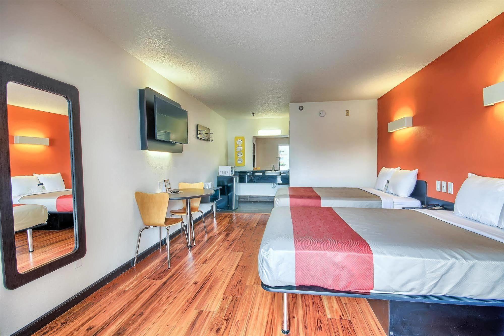 Motel 6-Columbus, Oh - West المظهر الخارجي الصورة
